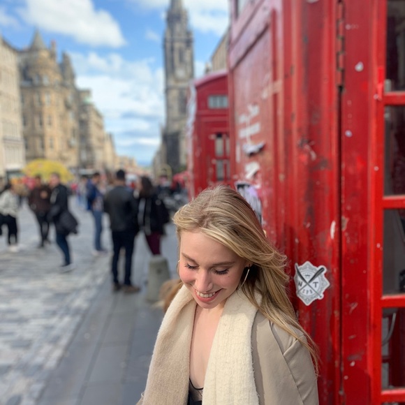 Meet your Posher, Madeleine - Picture 13 of 15